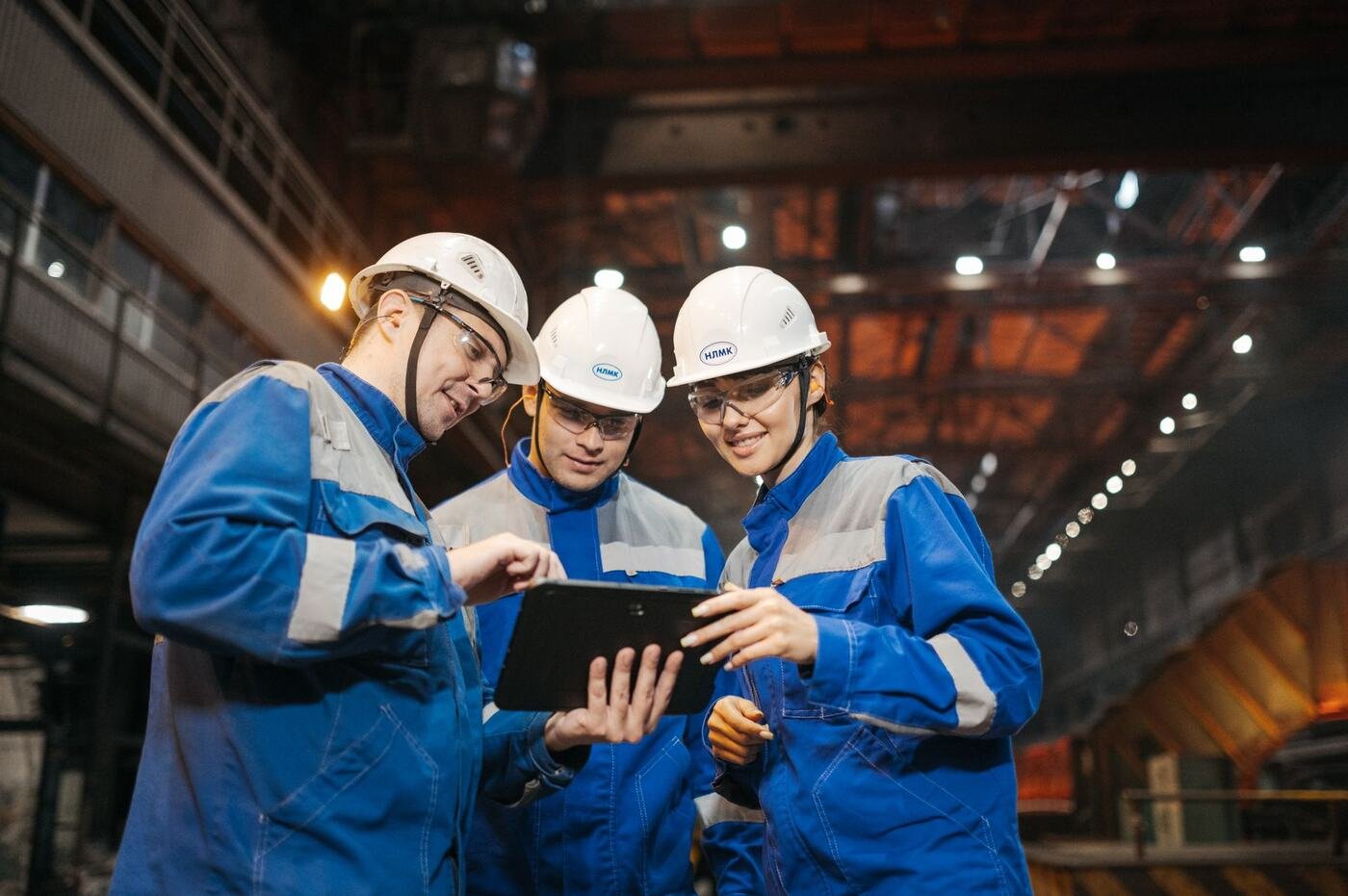 AI on the factory floor runs at the edge